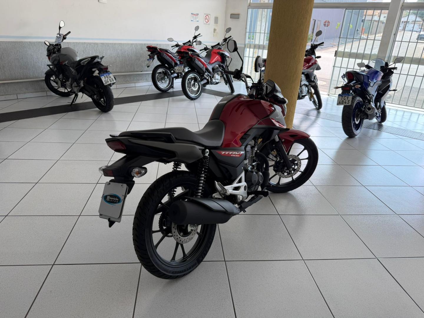 160 TITAN S Flex image 5