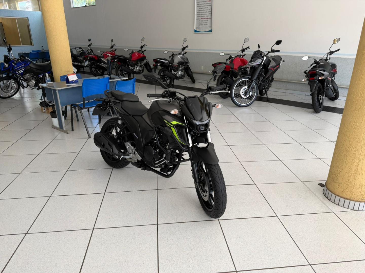 250 FAZER FLEX image 0