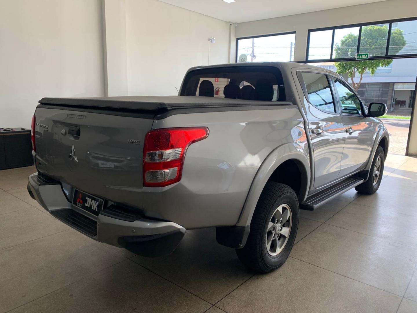 sport hpe 2.4 cd diesel aut. image 7