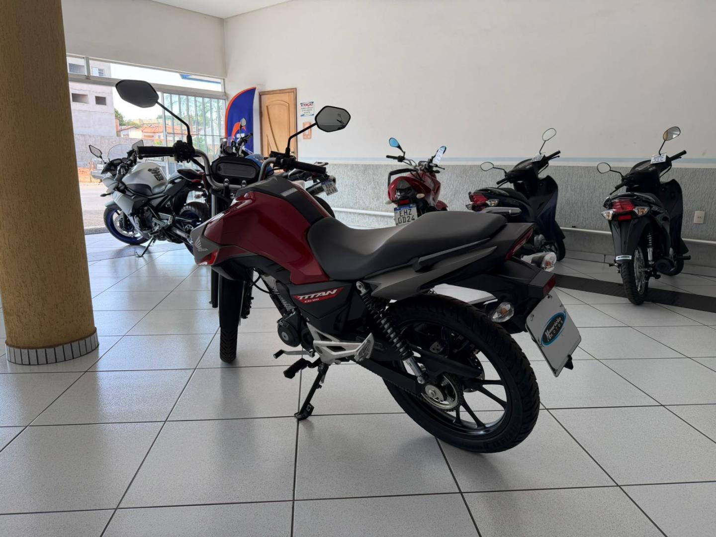 160 TITAN S Flex image 6