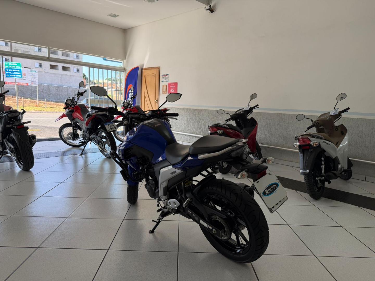 250 FAZER FLEX image 6
