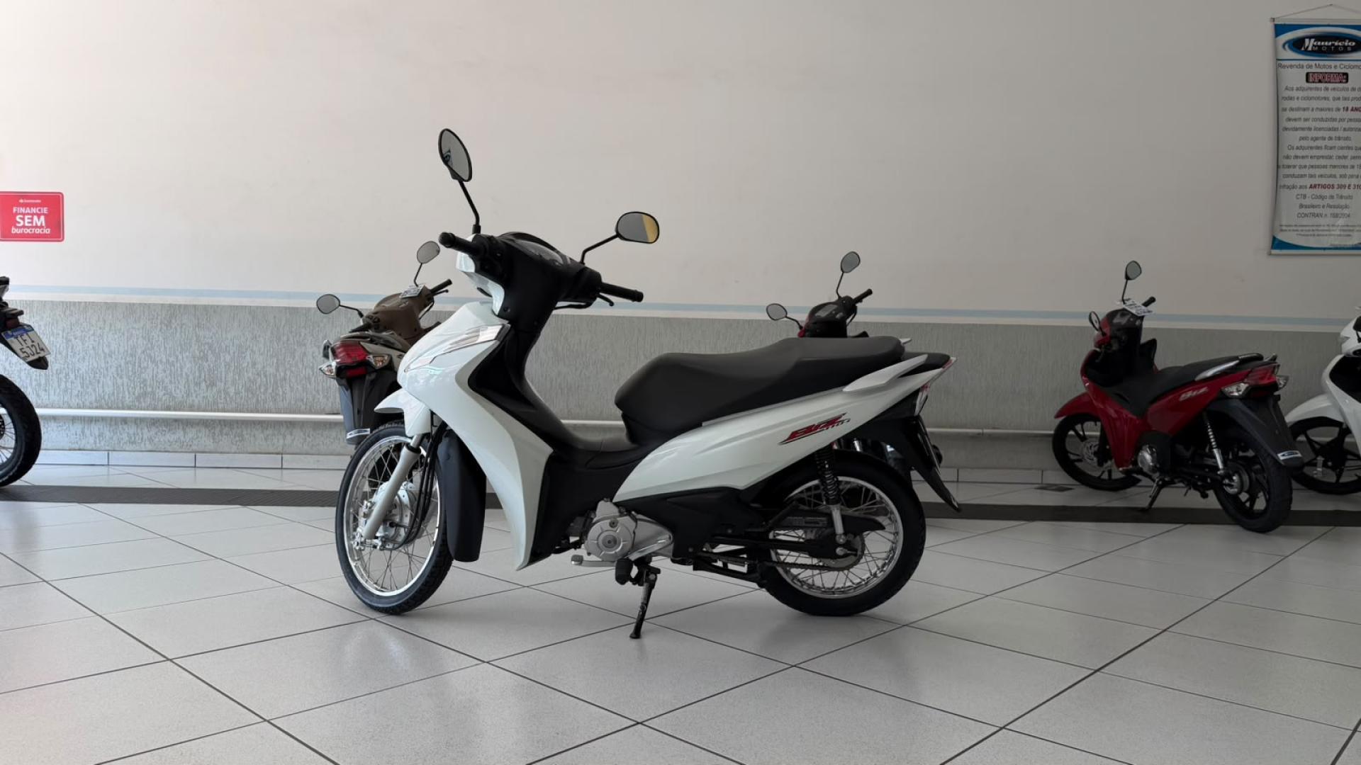 110i image 2