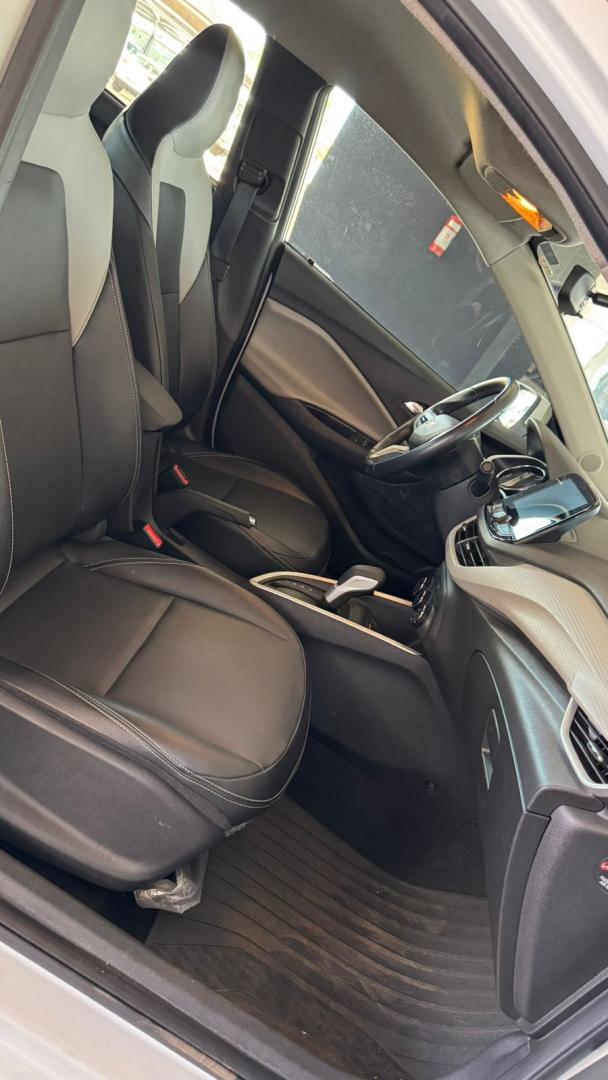 images/vehicles/5ba9db90f9dcce0e58ff00bd8695dbed.jpg