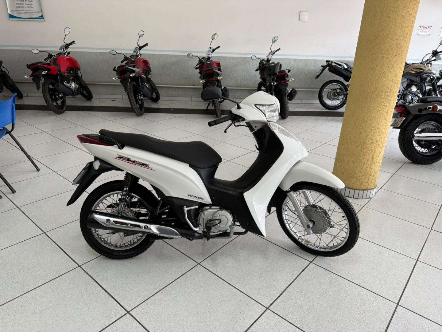 110i image 1