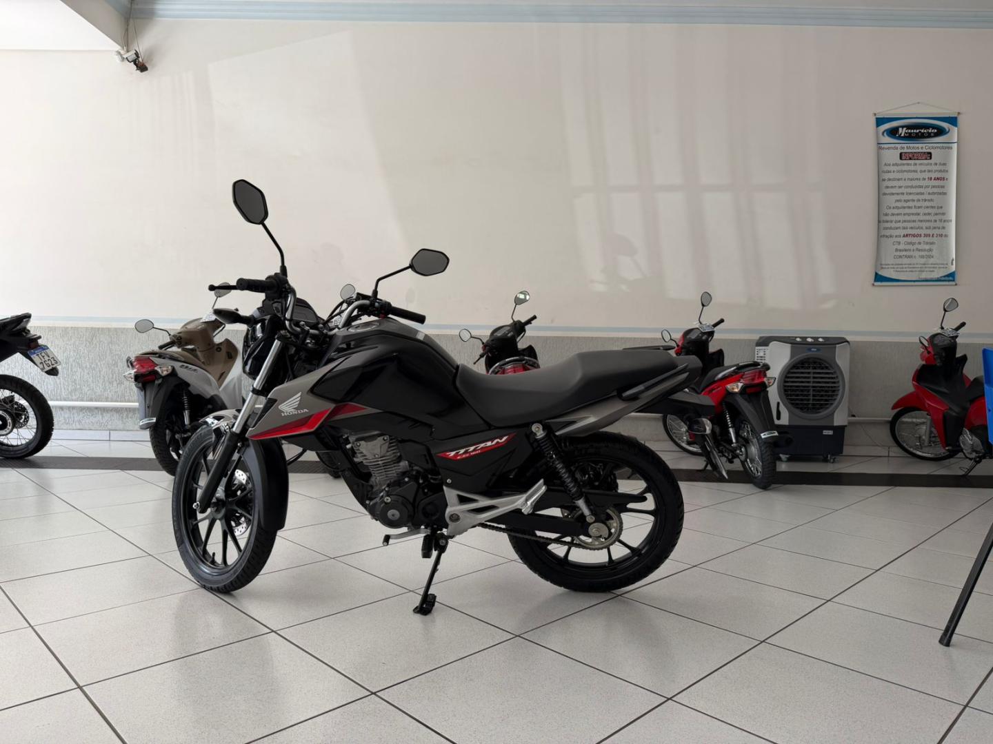 160 TITAN S Flex image 2