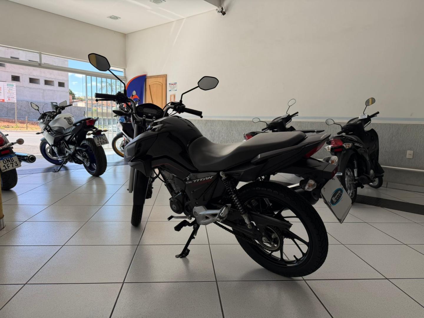 160 TITAN S Flex image 6