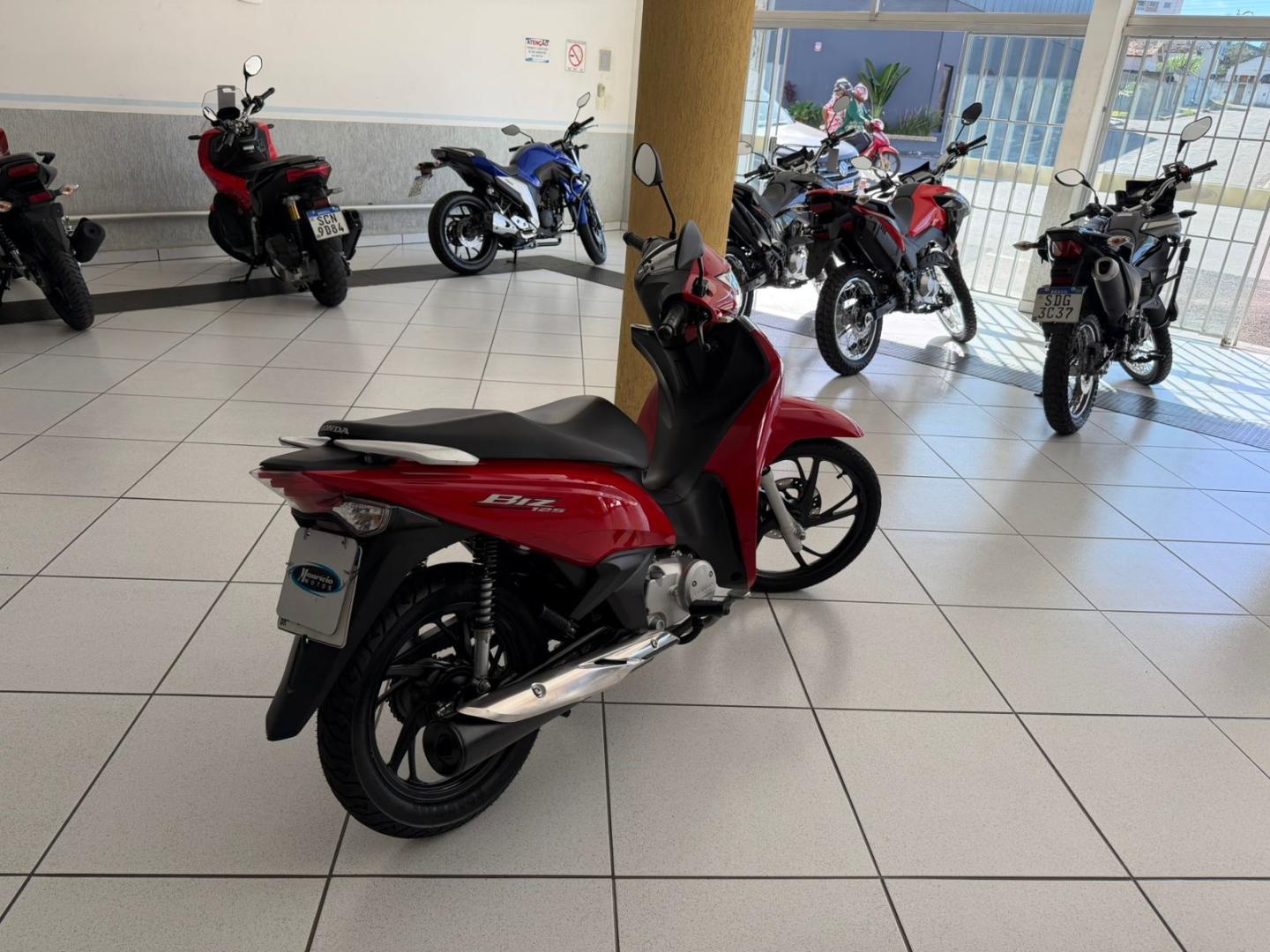 125/125i Flex image 5