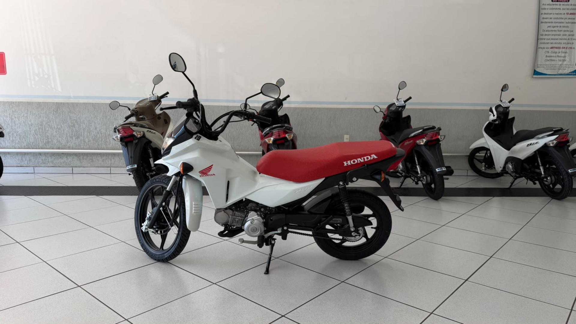 110i image 2