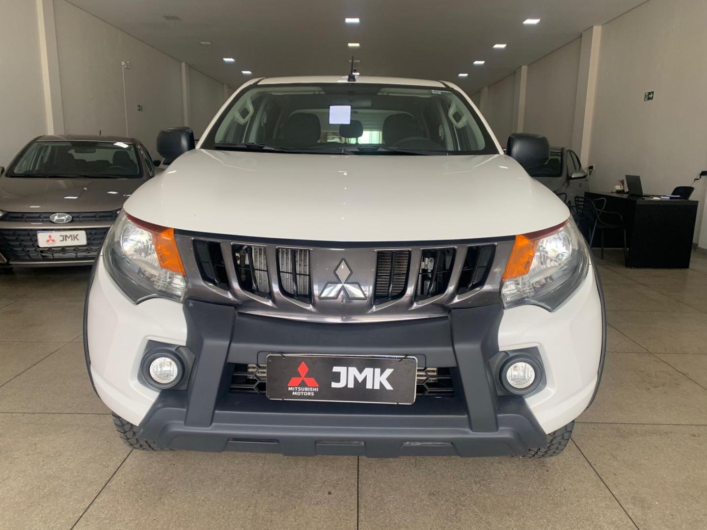 outdo. gls 2.4 cd 4x4 die. aut image 1