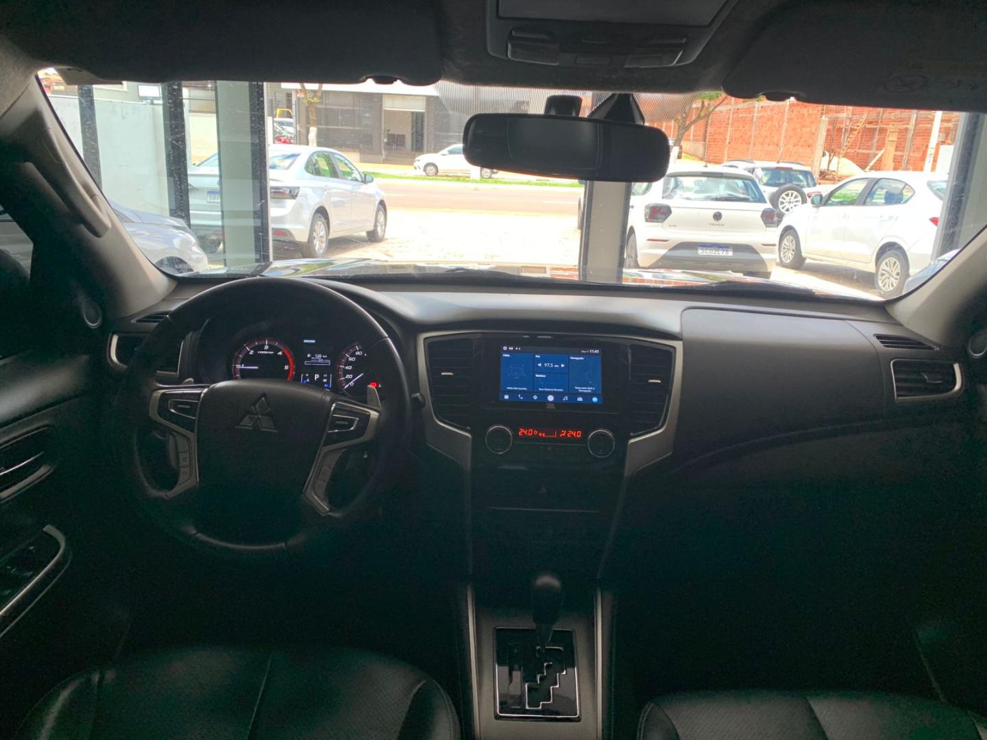 sport hpe 2.4 cd diesel aut. image 4