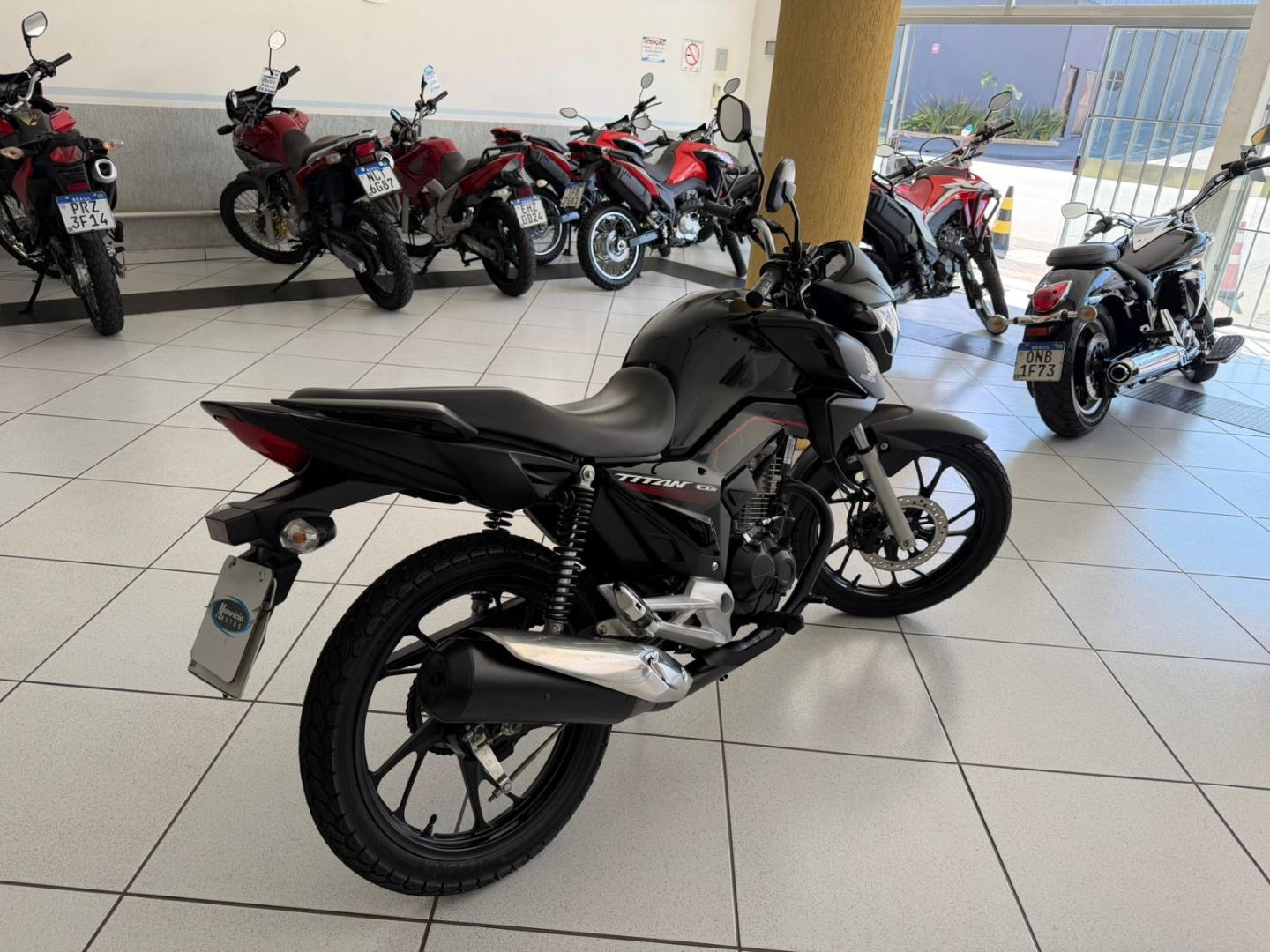 160 TITAN S Flex image 5