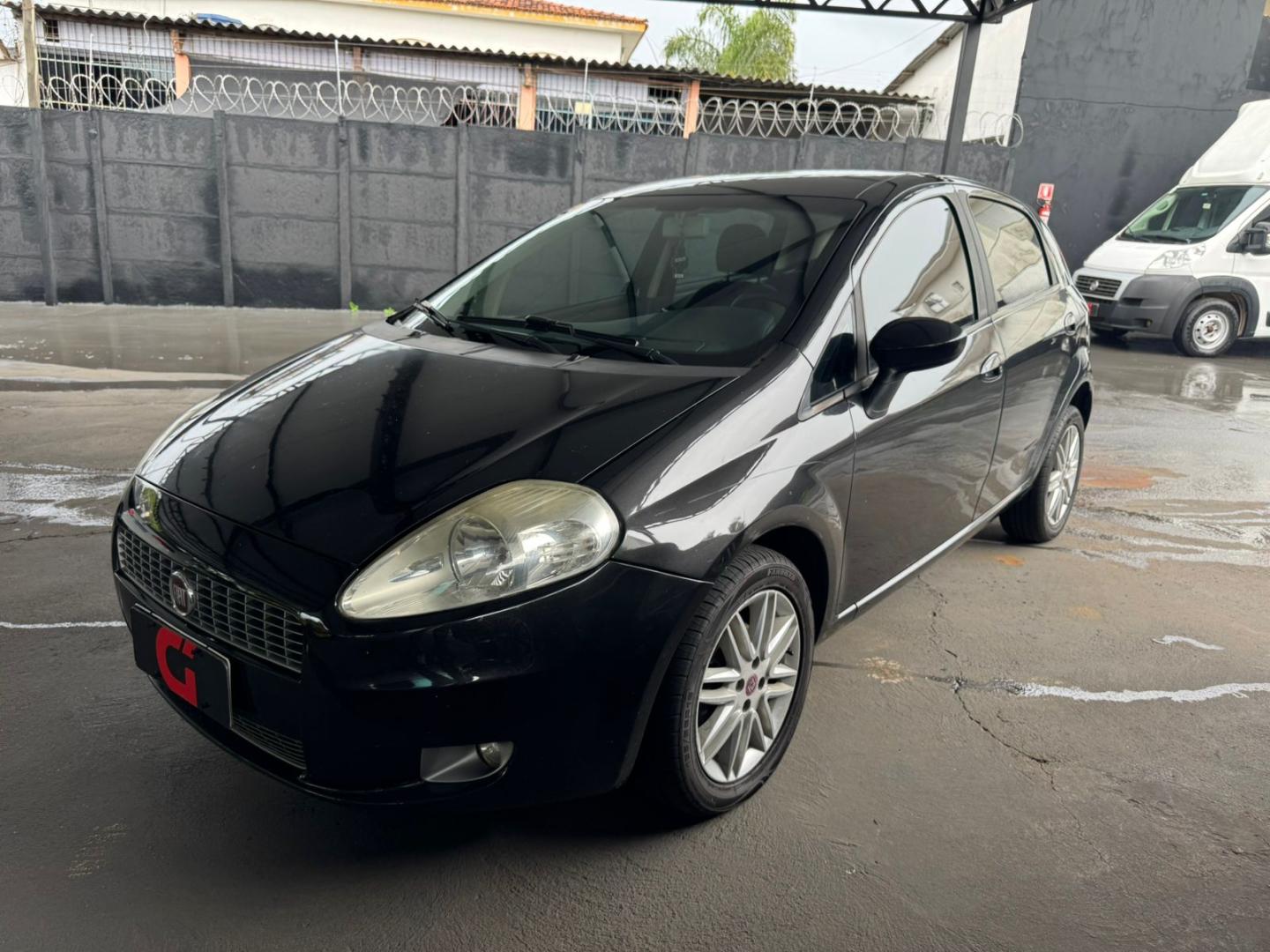 images/vehicles/d2cf78a4e1adb204508f4d8a1bb4f1be.jpg