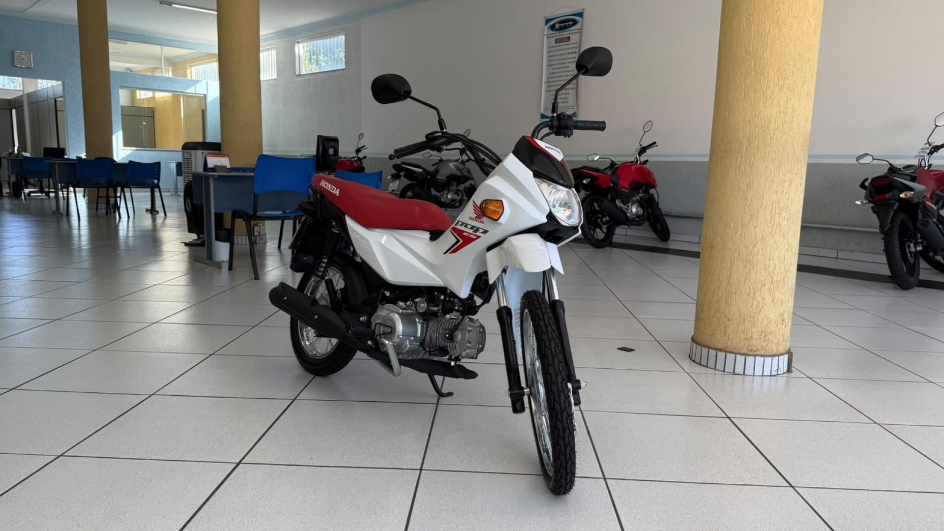 110i image 4