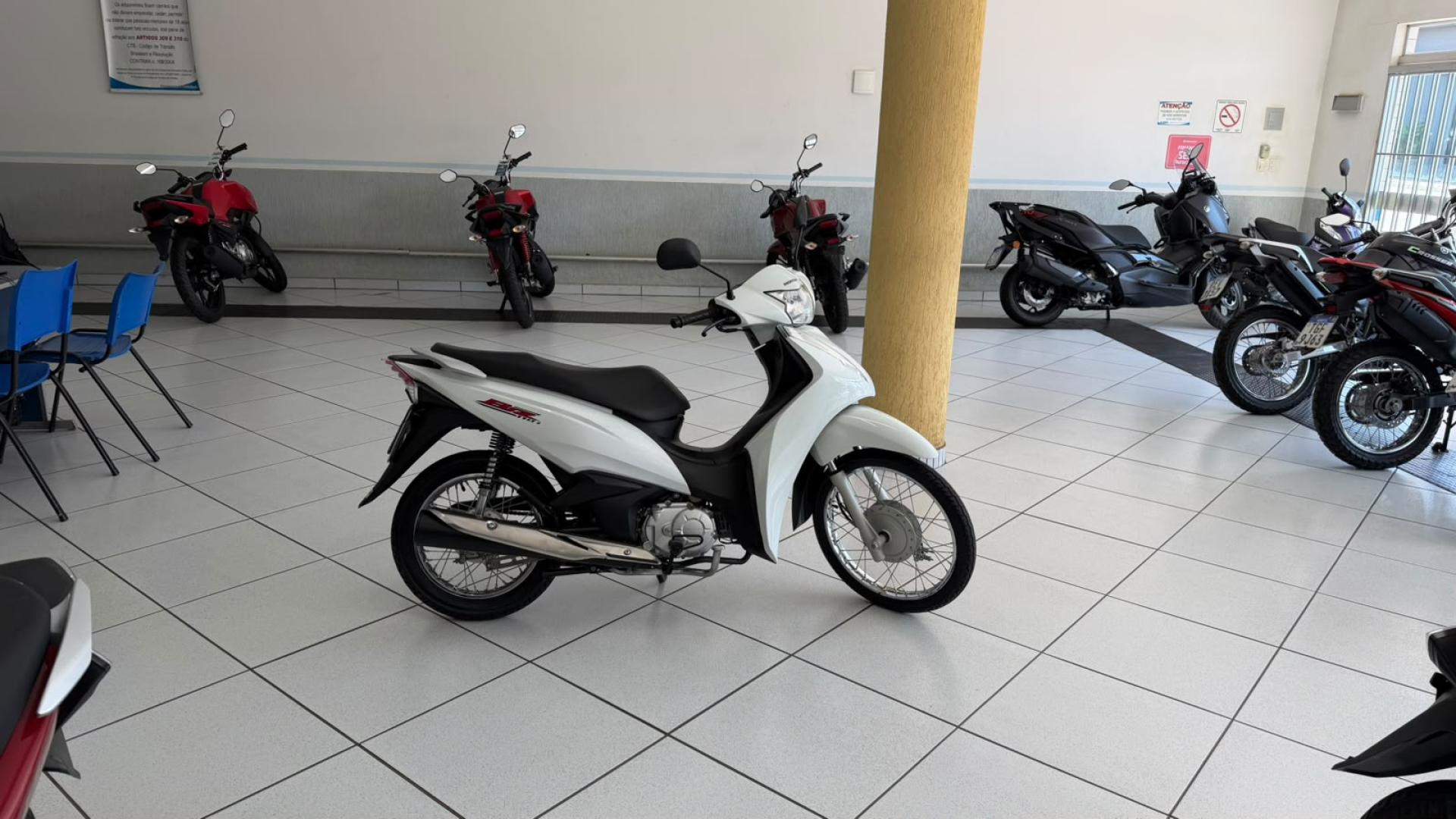 110i image 1