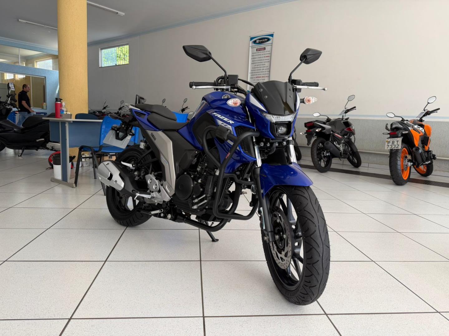 250 FAZER FLEX image 4