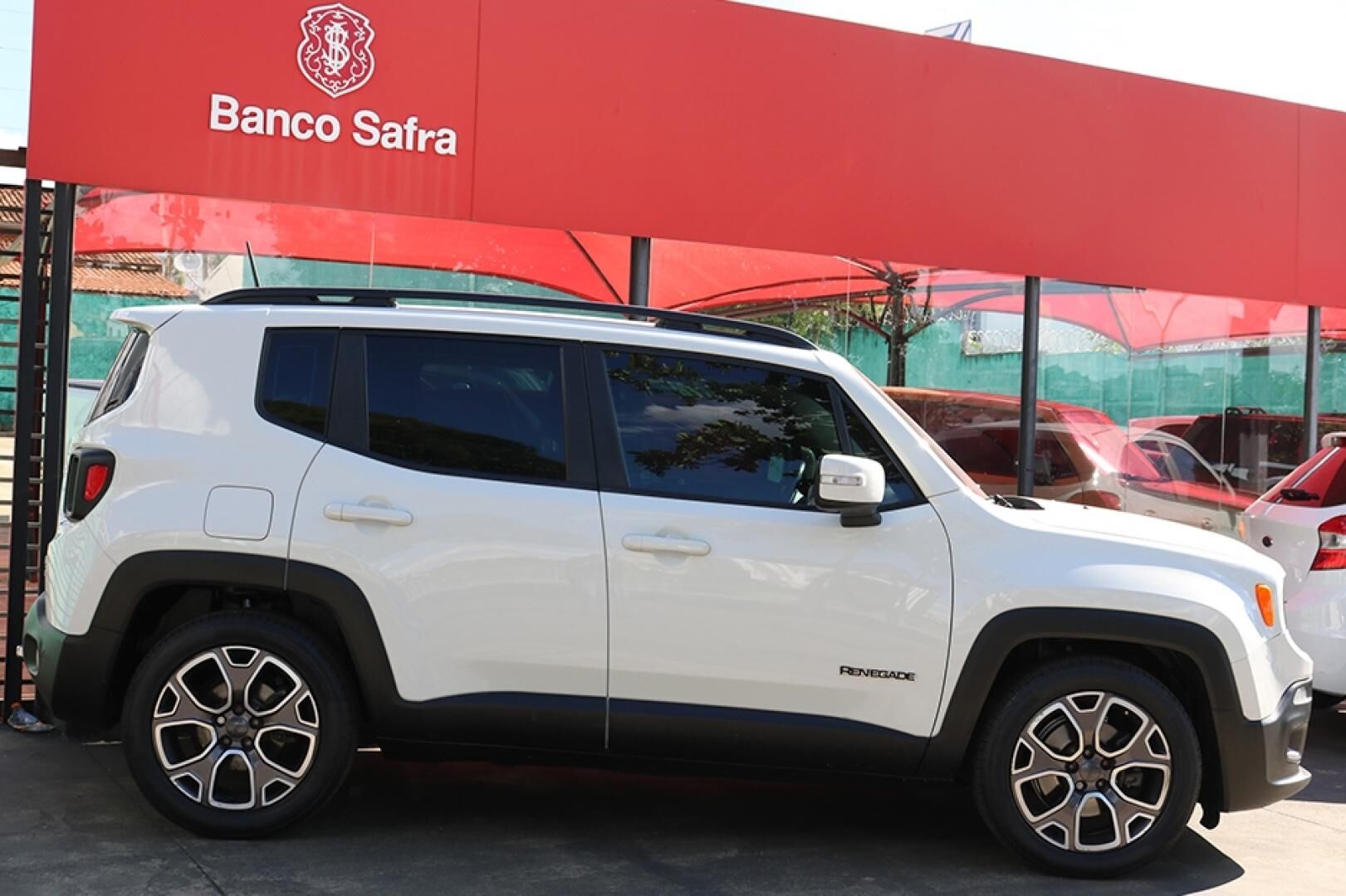 images/vehicles/f0744fca7aa3e07a1be8b653b4f80114.jpg