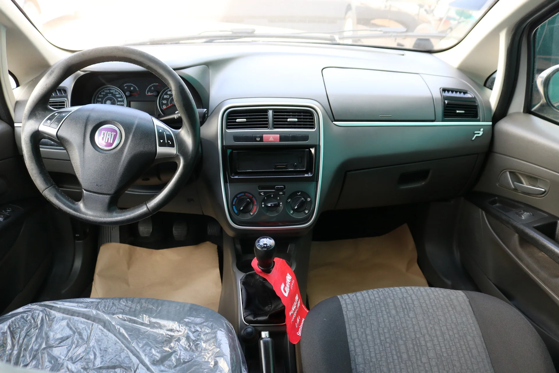 images/vehicles/f1f1f43c052bba24d3a9481d727f56d6.webp