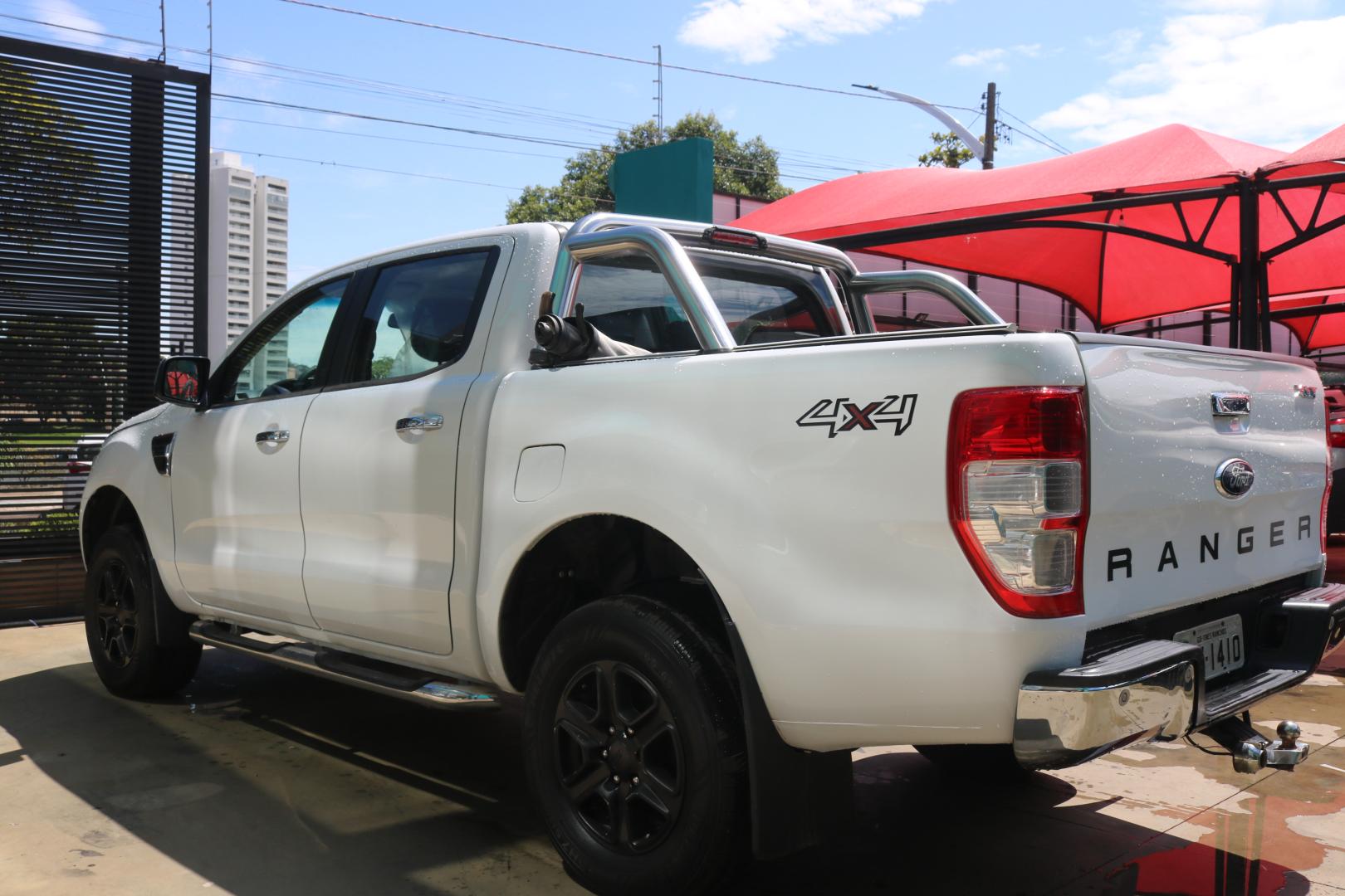 images/vehicles/ffae6723bcfe48902fa097cf3960e8d2.jpg